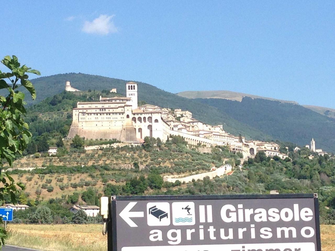 Agriturismo Il Girasole Asís Exterior foto